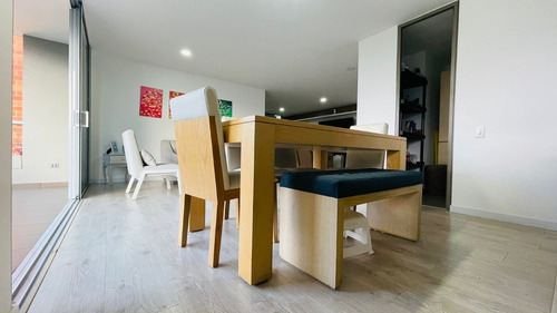 Imagen 12 de 28 de Espectacular Apartamento En Venta, Amplio Balcon Con Vista Garantizada Envigado