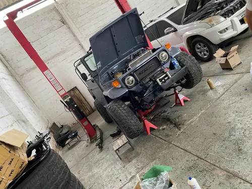 Toyota Macho Carpado Land Cruiser Fj40