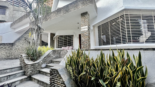 Casa-quinta En Venta, En La Urb. El Parral, Valencia 