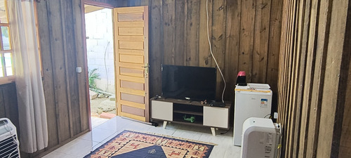 Chácara Com Duas Casas E Piscina