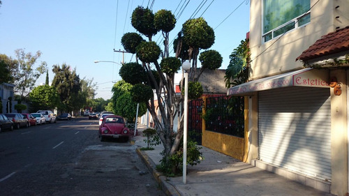 Loca Comercial Con Cocineta Cerca De La Aduana Del Aeropuerto Cdmx., Si Vives En Ecatepec Es Alternativa Para Llegar A Cdmx, Recomendable Para Oficina ,almacenes, Espacio Para Autos