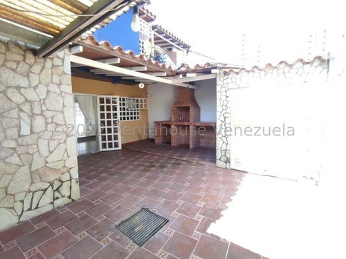 Imagen 24 de 28 de Hermoso Townhouse Urb. Las Bungavillas El Limón Sector El Progreso 23-12617 Ejc 04243439046