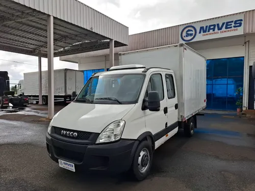 comprar Iveco Daily 35s14 Hdcd Bau 3,60 X 2,20 X 2,20