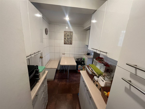 Casa En Venta De 3 Dorm. En Las Condes