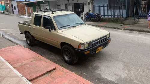 Toyota Hilux 4x2