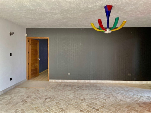 Imagen 22 de 30 de En El Vergel, Gran Casa En Venta