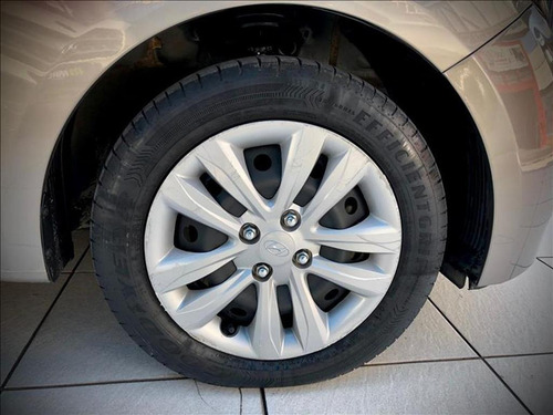 Imagem 9 de 9 de Hb20 1.6 Comfort Plus 16v Flex 4p Automático