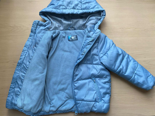 Campera Niño/a Celeste Nylon/polar Capucha Talle 2-3 Puño