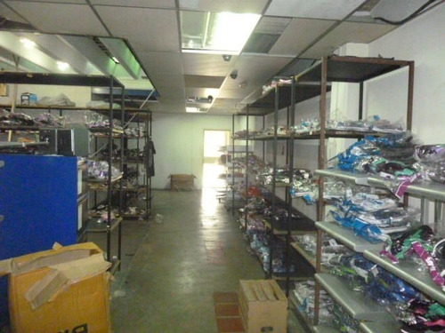 Imagen 19 de 30 de Local Comercial En Venta En Parroquia Catedral Barquisimeto Lara +++23-1767 */ M.c T. N° +0-4-2-4- 5.5.6. 5.7. 5.9 *--**
