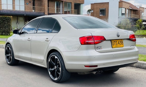 Volkswagen New Jetta 2.0 Comfortline 2015