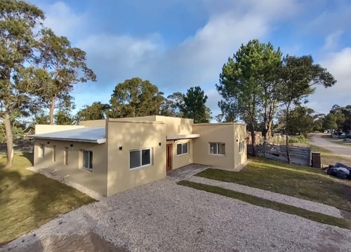 Imagen 2 de 14 de Venta Casa A Estrenar Con Pileta - Costa Esmeralda - Barrio Senderos 3