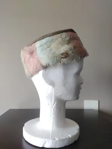 Antiguo Sombrero Mujer Casquete Plumas Dama Vintage (Usado)