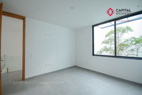 Imagen 16 de 29 de Moderna Residencia De Lujo En Venta Zona Plaza Del Sol