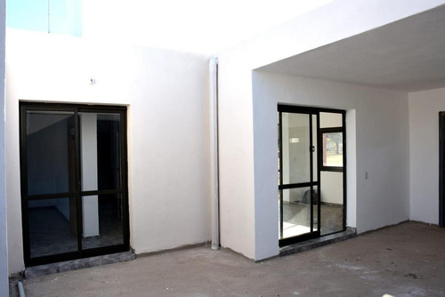 Imagen 10 de 25 de Casa Venta Pilar Dos Dormitorios Cochera Financiacion Cuotas