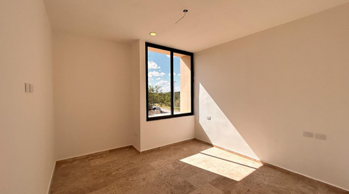 Casa En Venta Merida, Temozon Norte, Asensa, Equipadas, Entrega Inmediata.