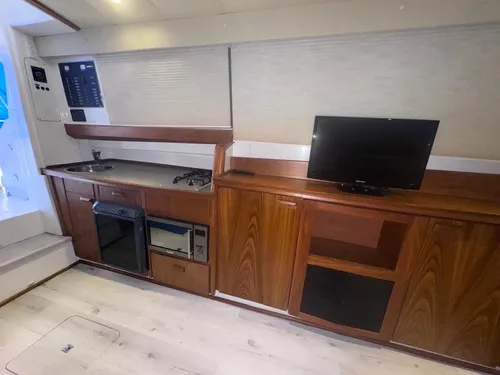 Custon 35 Motor Volvo Penta 200 Hp Td