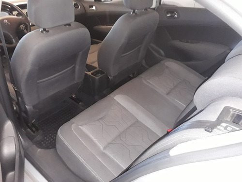 Peugeot 408 Allure 2.0 2016, Concesionario Oficial