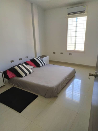 Imagen 8 de 14 de Townhouse En Venta Res. Villa Ingenio Ii 0412-8887550