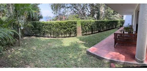 Rhbr-11857 Casa De 2 Niveles ( Poblado, Sector San Lucas)