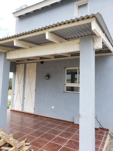 Casa En Venta - 2 Dormitorios 2 Baños - Cochera - 300mts2 - Los Reartes, Córdoba