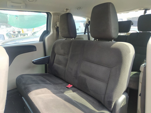 Imagen 11 de 15 de Dodge Grand Caravan 2019 3.6 Se At