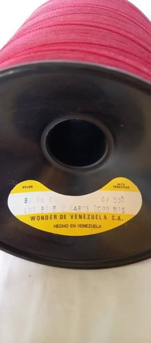 Hilo De Nylon Rojo Wonder 9000 Mts Para Coser.