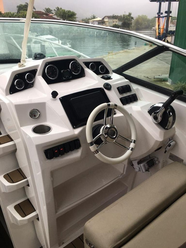 Imagem 6 de 15 de Ventura 300 Sport Mercruiser Big Bloc 8.2 380hp 2016 Caiera.