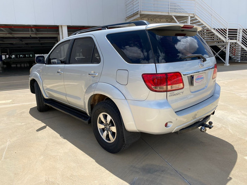 Toyota Hilux 3.0 Srv Cab. Dupla 4x4 Aut. 4p