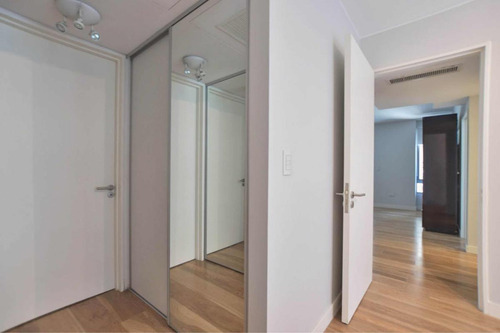 Departamento En Venta - 2 Dormitorios 2 Baños - Cochera - 77.8mts2 - Florida, Vicente Lopez