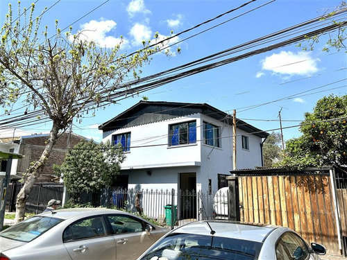 Casa En Venta De 4 Dorm. En Conchalí