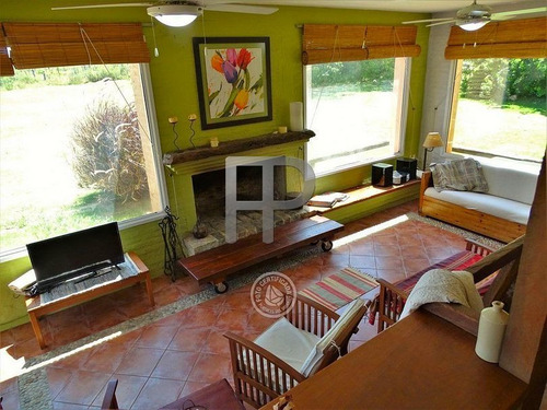 Imagen 13 de 15 de Casa En Venta Bella Vista 4 Dormitorios, 5000 M2 Terreno