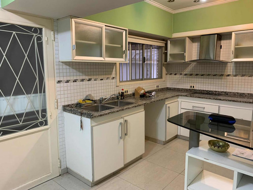 Imagen 4 de 5 de Venta- Impecable Casa En Cardeza, Monte Grande!
