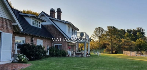 Casa En Venta En Luján