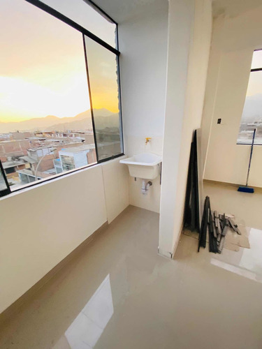 Alquiler De Mini Departamento 1 /2 Cuartos -san Juan De Lurigancho (estación Bayóvar)mariscal Cáceres