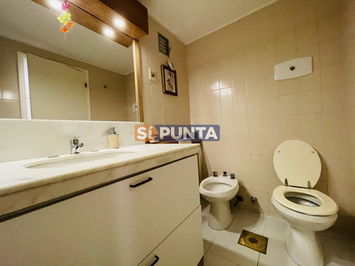 Imagen 24 de 26 de Excelente Apartamento Reciclado En Parada 1 Brava