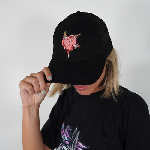 37 - Cap Trucker Deadpool Corazon
