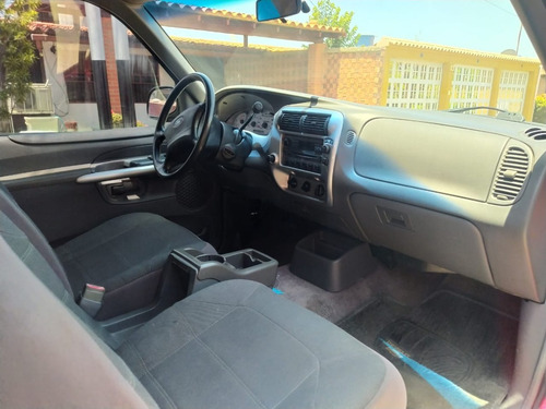 Imagen 9 de 10 de Ford Explorer Sport