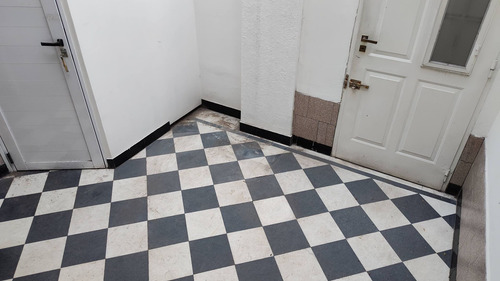 Imagen 3 de 30 de Venta Ph 3 Amb C/patio Y Escritorio. Flores. Pb.