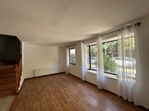 Casa En Arrienda 4 Dormitorios Santa Rosa De Huechuraba