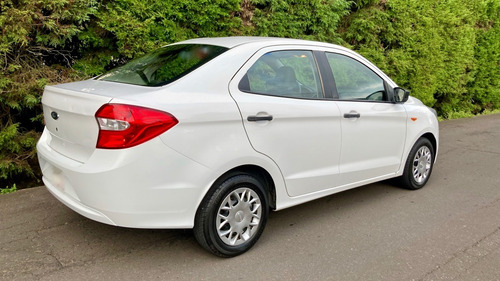 Imagen 5 de 15 de Ford Figo 2017