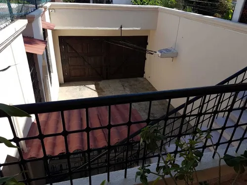 Hermosa, Grande Y Fresca Casa A Siete Minutos De La Playa