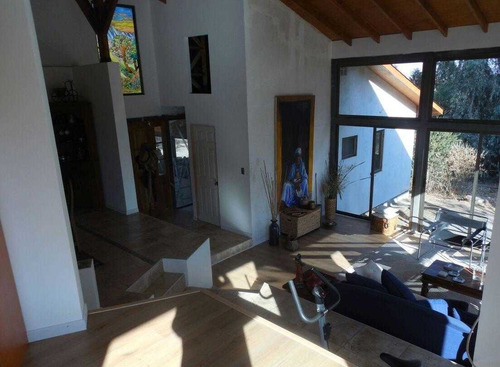 Parcela, Ubicada En Sector Pre Cordillerano