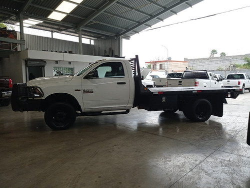 Imagen 2 de 15 de 2014 Ram 3500 Hemi 6.4 Lts Plataforma