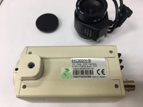 Imagem 4 de 4 de Câmera Unisystem Ekc200/n-ib + Lente Tv Lens 3,5-8mm F1,4
