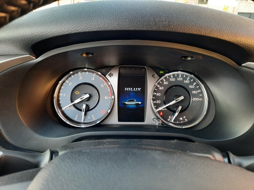 Toyota Hilux 2.8 Cd Sr 177cv 4x4
