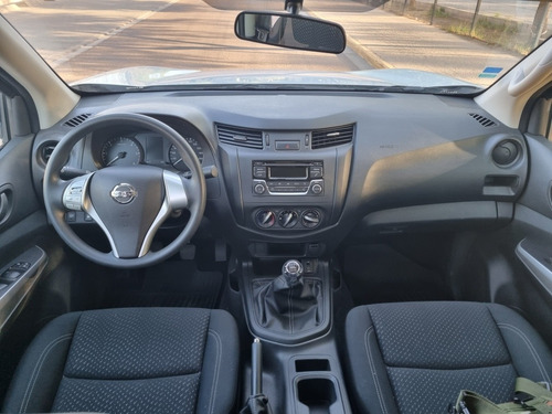 Imagen 9 de 13 de Nissan Frontier 2020 2.3 S Cd 4x2 Mt Nueva!! Permuto!!
