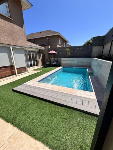 Propiedad Remodelada Completamente! Estancia Liray
