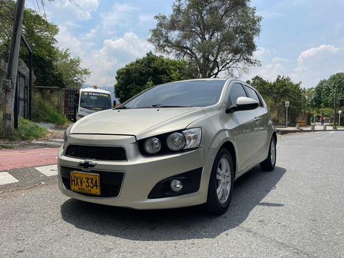 Chevrolet Sonic 1.6 Lt 5 p