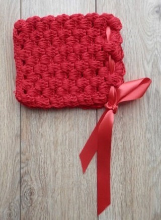 Imagem 2 de 3 de Touca Chapeuzinho Vermelho Em Crochê Newborn Para Bebês Bonê