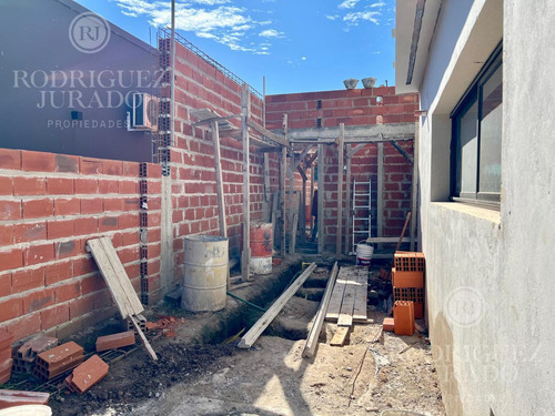 Casa A Estrenar En La Bota Benavidez
